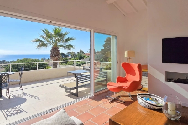 Maison de luxe à vendre à Saint-Aygulf, 1 590 000 €, Photo 1