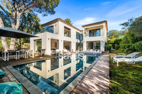 Maison de luxe à vendre à Saint-Tropez, 4 950 000 €, Photo 1