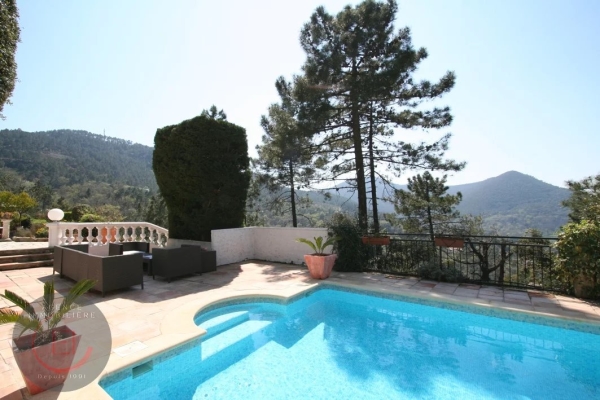 Luxury House for sale in Mandelieu-la-Napoule, 785 000 €, Photo 2