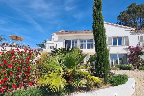 Maison de luxe à vendre à Saint-Raphaël, 1 990 000 €, Photo 3