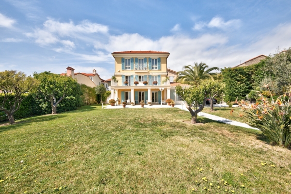 Luxury House for sale in Nice, 2 350 000 €, Photo 1