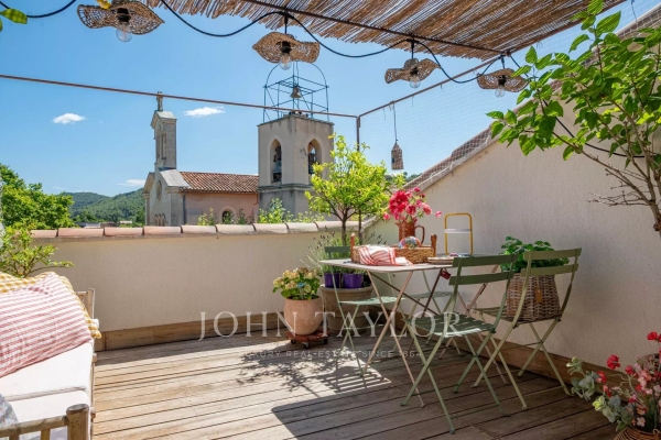 Maison de luxe à vendre à Saint-Cyr-sur-Mer, 1 352 000 €, Photo 2