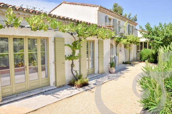 Luxury House for sale in Eygalières, 2 075 000 €, Photo 3