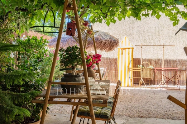 Maison de luxe à vendre à Saint-Cyr-sur-Mer, 1 352 000 €, Photo 3