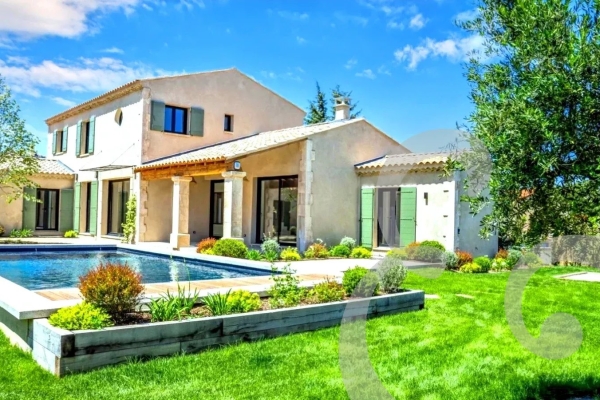 Maison de luxe à vendre à Saint-Rémy-de-Provence, 2 499 000 €, Photo 1