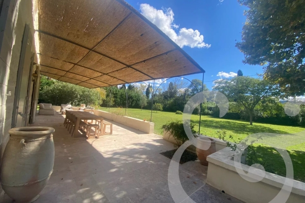 Maison de luxe à vendre à Saint-Rémy-de-Provence, 2 490 000 €, Photo 1