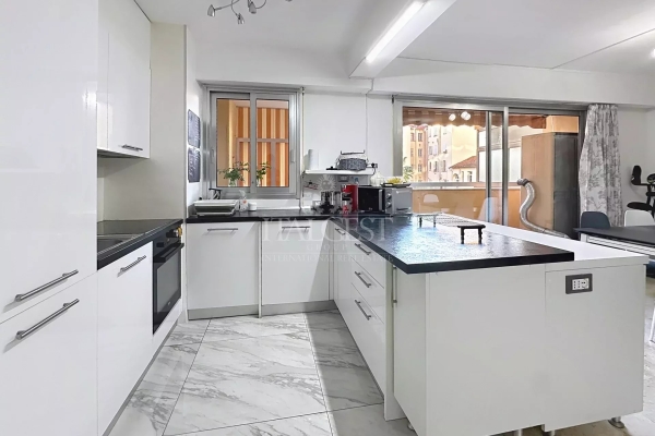 Appartement de luxe à vendre à Menton, 345 000 €, Photo 1
