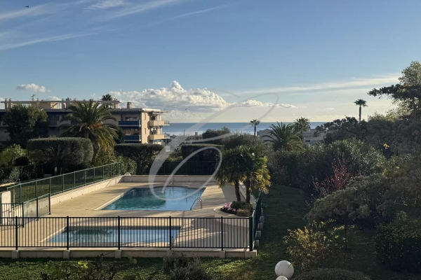 Luxury Apartment for sale in Antibes, 450 000 €, Photo 4