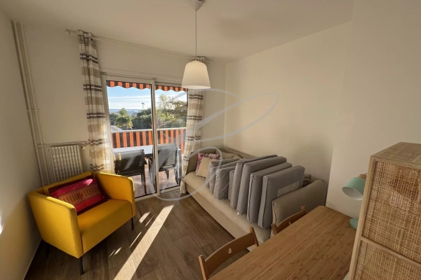 Luxury Apartment for sale in Antibes, 450 000 €, Photo 7