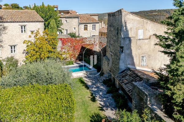 Luxury House for sale in Saint-Martin-de-Castillon, 850 000 €, Photo 2