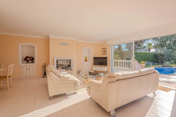 Maison de luxe à vendre à Sainte-Maxime, 1 260 000 €, Photo 3