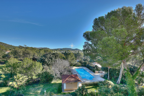 Luxury Apartment for sale in Saint-Raphaël, 2 950 000 €, Photo 3