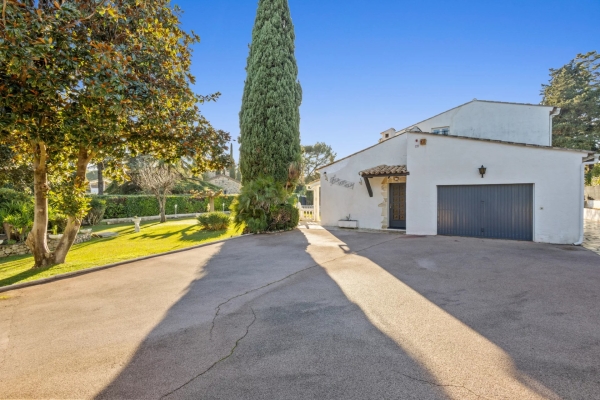 Luxury House for sale in Mougins, 1 170 000 €, Photo 2