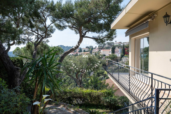 Maison de luxe à vendre à Villefranche-sur-Mer, 1 990 000 €, Photo 1