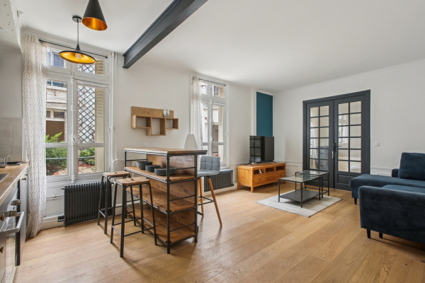 Luxury Apartment for sale in Paris 7ème, 670 000 €, Photo 2