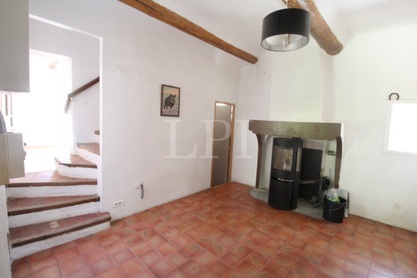 Maison de luxe à vendre à Saint Saturnin les Apt, 585 000 €, Photo 3