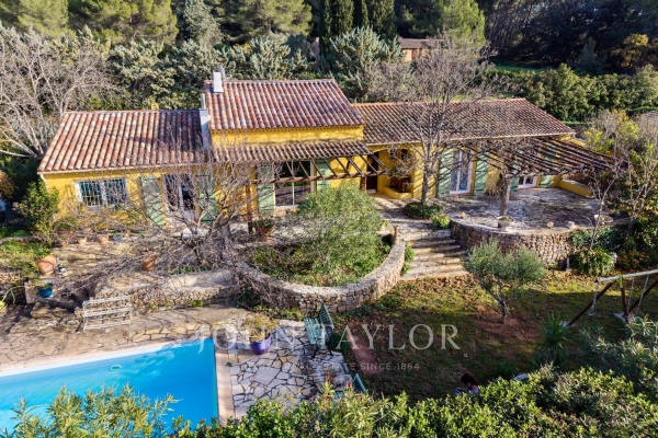 Maison de luxe à vendre à Le Castellet, 790 000 €, Photo 2