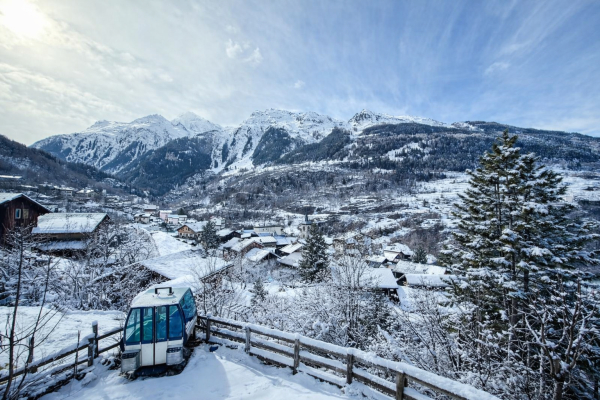 Maison de luxe à vendre à Sainte-Foy-Tarentaise, 1 490 000 €, Photo 1