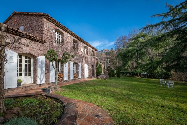 Maison de luxe à vendre à Puget-Théniers, 530 000 €, Photo 1
