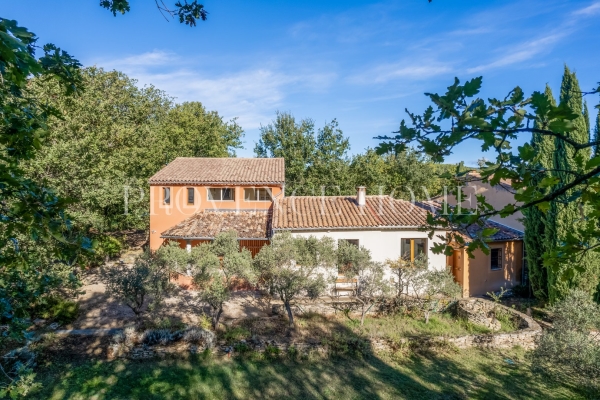 Maison de luxe à vendre à Roussillon, 730 000 €, Photo 1