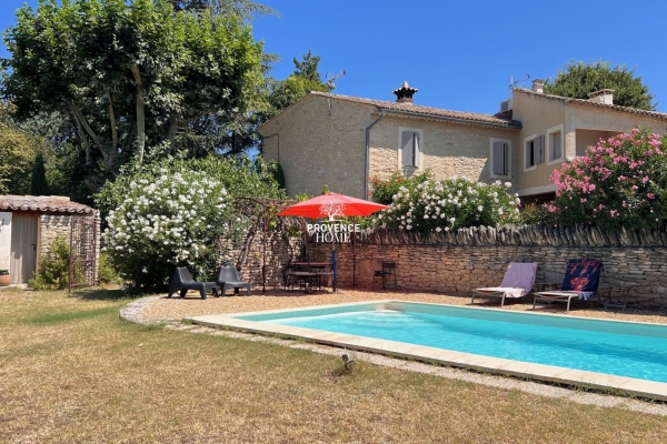 Luxury House for sale in Gordes, 795 000 €, Photo 1