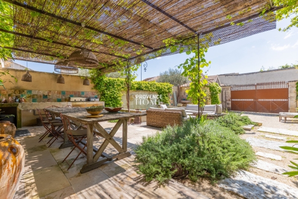 Maison de luxe à vendre à Mollégès, 980 000 €, Photo 1