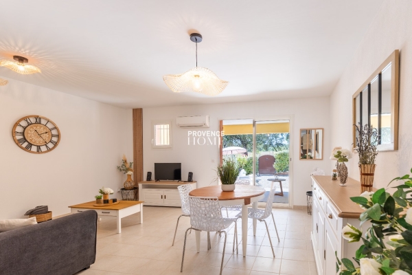 Appartement de luxe à vendre à Roussillon, 245 000 €, Photo 1