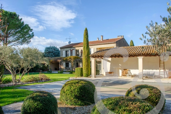 Appartement de luxe à vendre à Saint-Rémy-de-Provence, 1 680 000 €, Photo 1