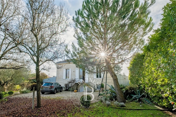 Maison de luxe à vendre à Bordeaux, 1 400 000 €, Photo 1