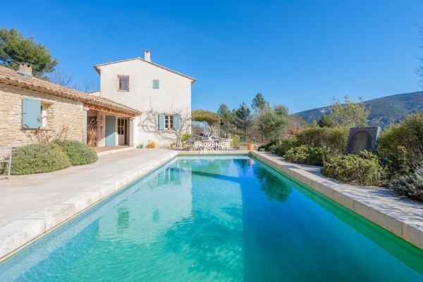 Maison de luxe à vendre à Lacoste, 1 380 000 €, Photo 2