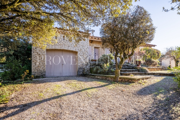 Luxury House for sale in Gordes, 960 000 €, Photo 2