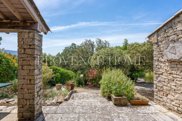 Luxury House for sale in Gordes, 960 000 €, Photo 2