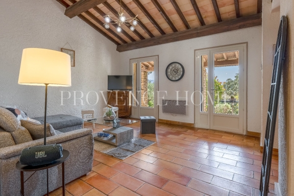Luxury House for sale in Gordes, 960 000 €, Photo 4