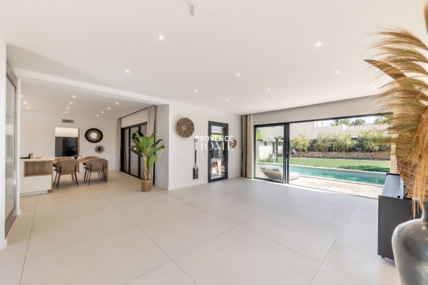 Maison de luxe à vendre à Oppède, 698 000 €, Photo 5