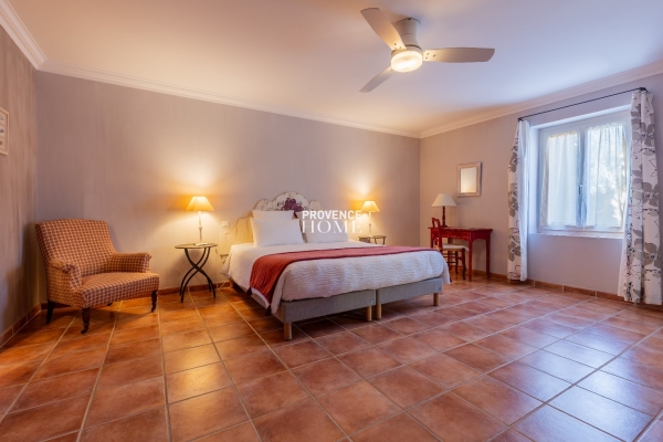 Luxury House for sale in Gordes, 1 780 000 €, Photo 6