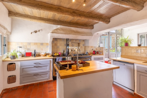 Luxury House for sale in Saumane-de-Vaucluse, 1 780 000 €, Photo 6