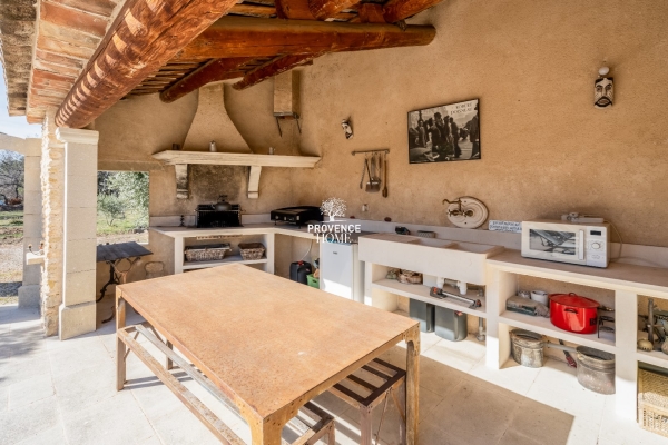Maison de luxe à vendre à Lacoste, 1 380 000 €, Photo 7