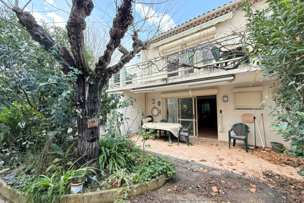 Maison de luxe à vendre à Cavalaire-sur-Mer, 620 000 €, Photo 1