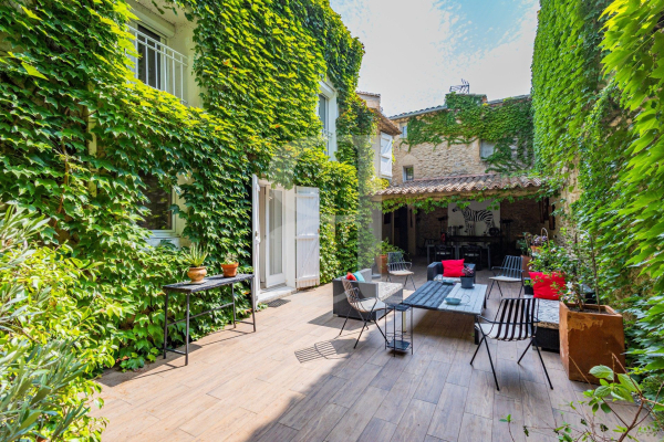 Maison de luxe à vendre à L Isle-sur-La-Sorgue, 899 000 €, Photo 1