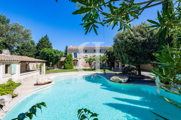 Maison de luxe à vendre à Carpentras, 649 000 €, Photo 1