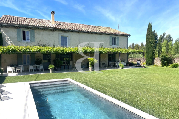 Luxury House for sale in Suze-la-Rousse, 655 000 €, Photo 1
