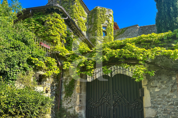 Maison de luxe à vendre à La Bégude-de-Mazenc, 830 000 €, Photo 1