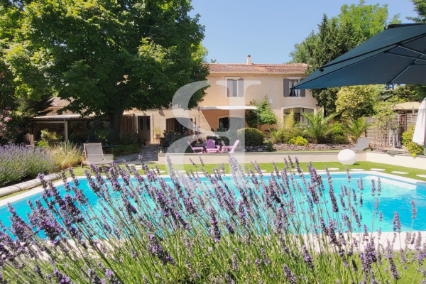 Maison de luxe à vendre à Carpentras, 699 000 €, Photo 1