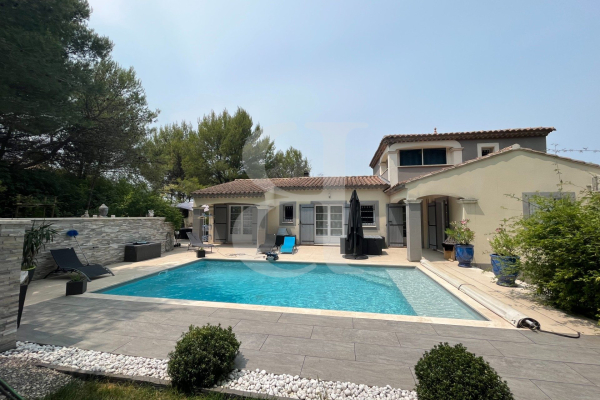 Maison de luxe à vendre à Pernes-les-Fontaines, 895 000 €, Photo 1