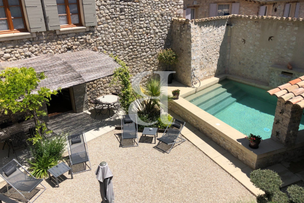 Maison de luxe à vendre à Vaison-la-Romaine, 950 000 €, Photo 2