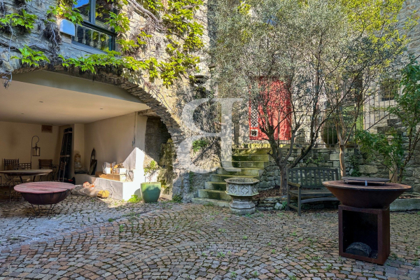 Luxury House for sale in La Bégude-de-Mazenc, 830 000 €, Photo 2