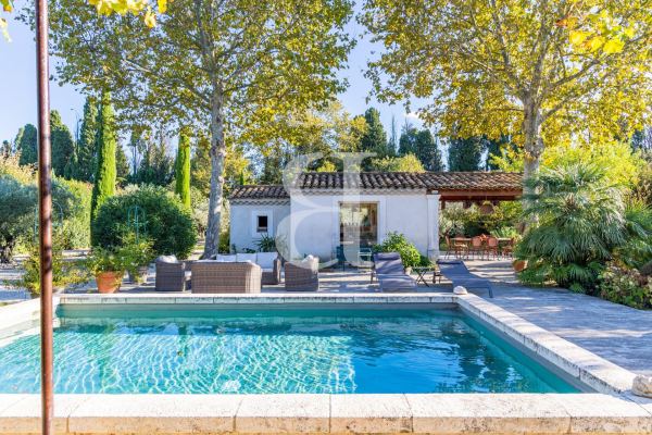 Luxury House for sale in Eygalières, 1 160 000 €, Photo 2