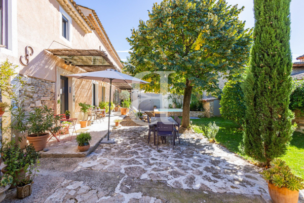 Luxury House for sale in Gordes, 1 295 000 €, Photo 2