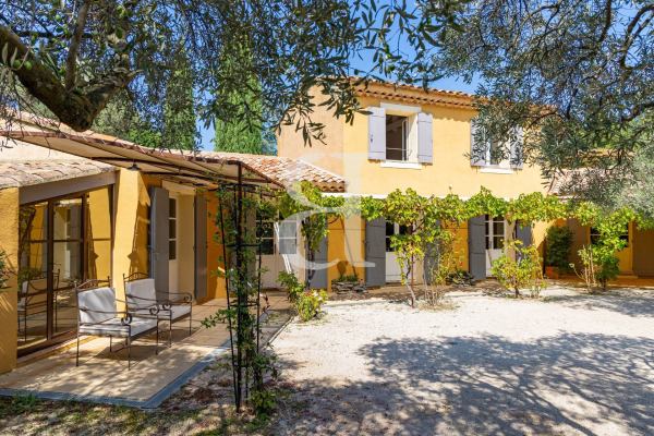 Luxury House for sale in Ménerbes, 1 790 000 €, Photo 2
