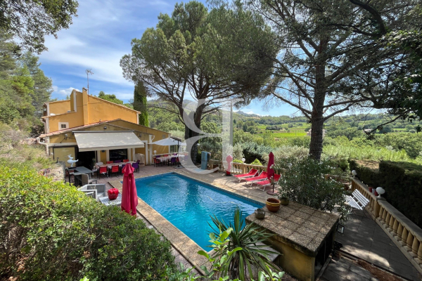 Maison de luxe à vendre à Beaumes-de-Venise, 895 000 €, Photo 3